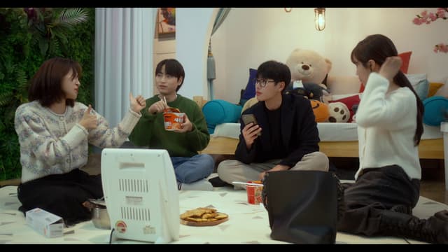 T01:C10 - S01:E10 - Neediness, CFM and the Third Wheel