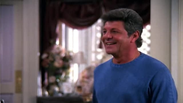 S05:E19 - Beach Blanket Bizarro