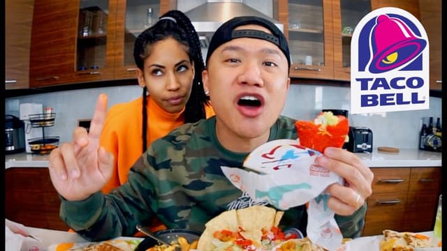 S01:E11 - Taco Bell Mukbang