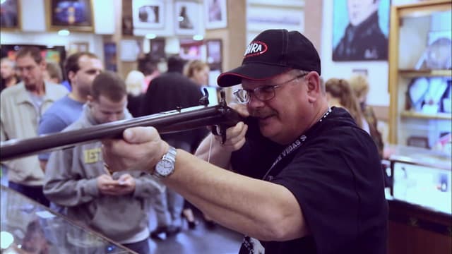 S01:E23 - Gold Medal Deals