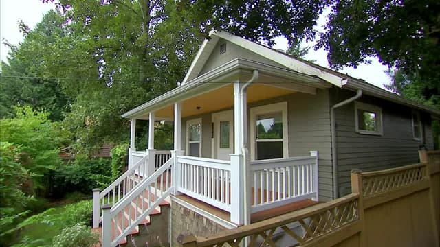 S04:E07 - Fresh Start in a Tiny House