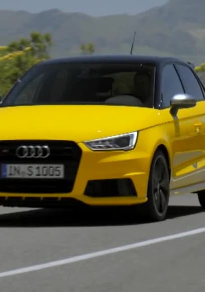 S02:E12 - Hot, Hotter, Hot Hatches poster