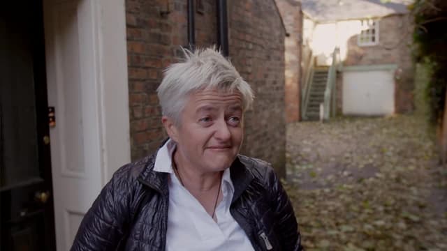 S01:E02 - York: Flats