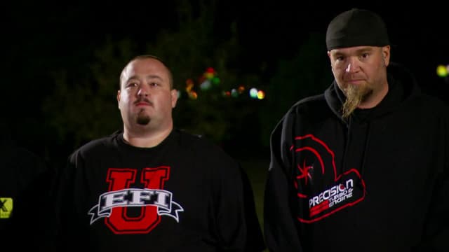 S07:E04 - Sharks After Dark
