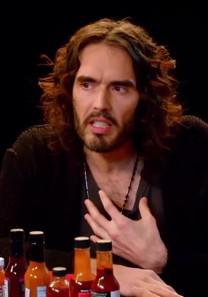 S03:E07 - Russell Brand Achieves Enlightenment While Eating Spicy Wings poster