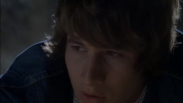 S02:E01 - Skin and Bones