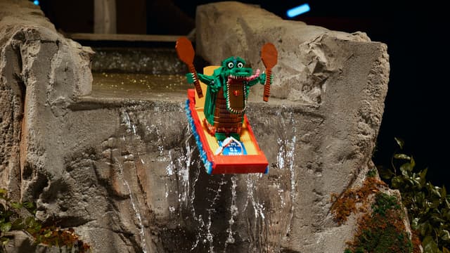 S05:E03 - Over the Falls