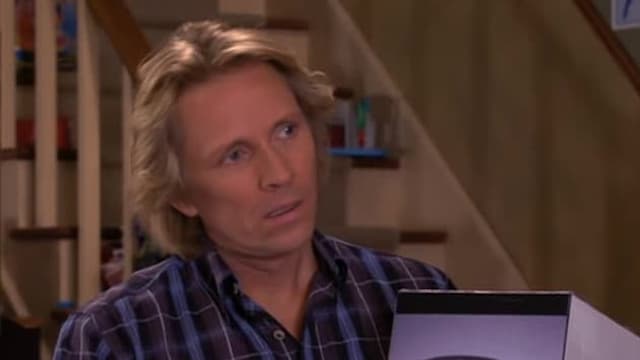 S03:E03 - Rumor Mill