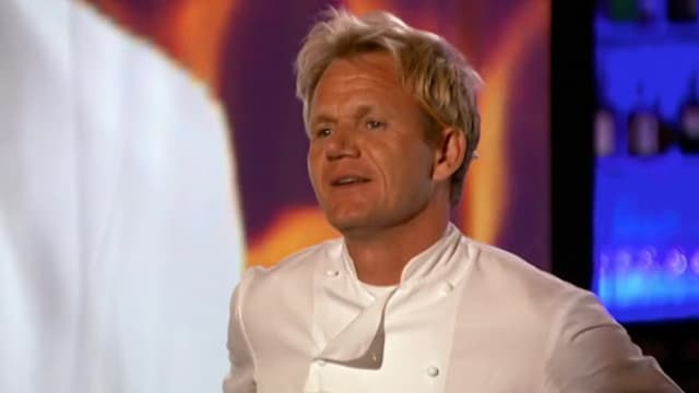 S06:E15 - 2 Chefs Compiten