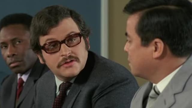 S06:E24 - Homicide and Old Lace