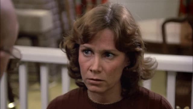 S03:E17 - On the Edge