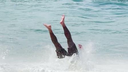 S01:E06 - PRO Skimboarders Compete in Massive Shorebreak Waves: Best Skimboard Contest Ever?