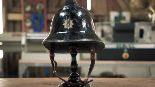 S06:E06 - Nursing Chair, Fireman's Helmet and Coffee Grinder