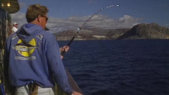 S03:E04 - Explosive Yellowfin Skiff Fishing Below the Border: Part 2