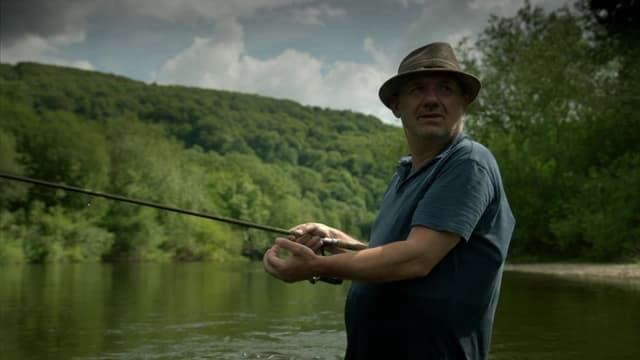 S03:E06 - Chub: Lower Wye, Herefordshire
