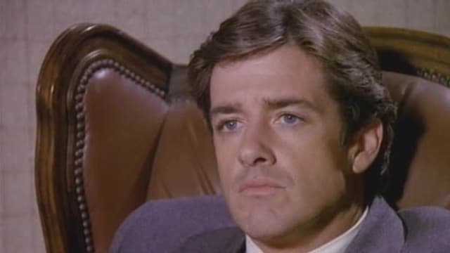 S07:E18 - Friendly Enemies