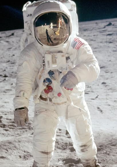 Affiche de S01:E06 - Spacesuit