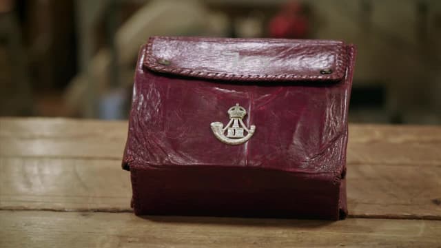 S05:E47 - Fishing Tackle, Long Lost Dolly, Leather Kit Bag