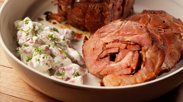 S04:E07 - Spits and Skewers