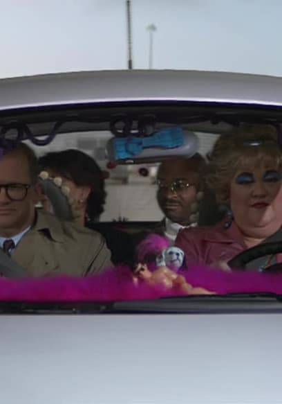 S04:E08 - Drew's New Car poster