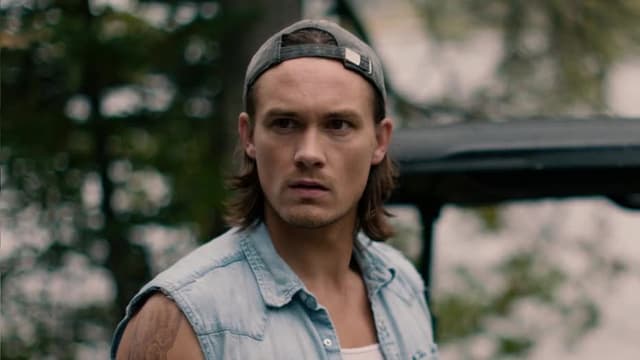 S01:E05 - Love Will Tear Us Apart