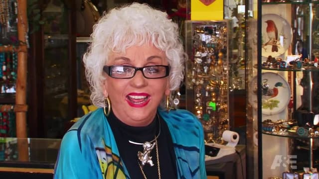 S02:E11 - Pinatas and Ta-Tas