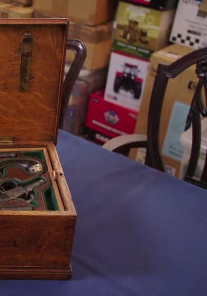 S01:E03 - LV Trunk, Vampire Slayer Kit, Royal Wedding Cake poster