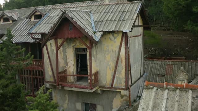 S04:E07 - Alien Hell Portal