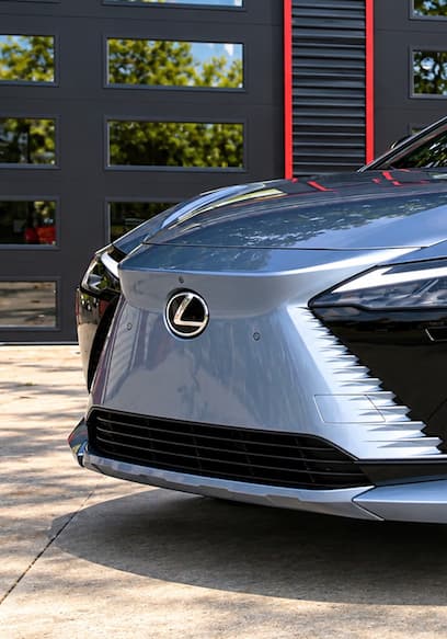 S01:E20 - Lexus RZ450e: Refined Electric Luxury poster