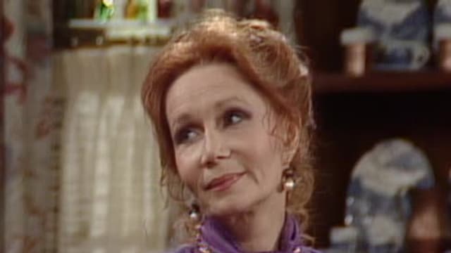 S01:E04 - Sorority Sister