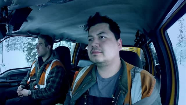 S03:E02 - Eye of the Storm