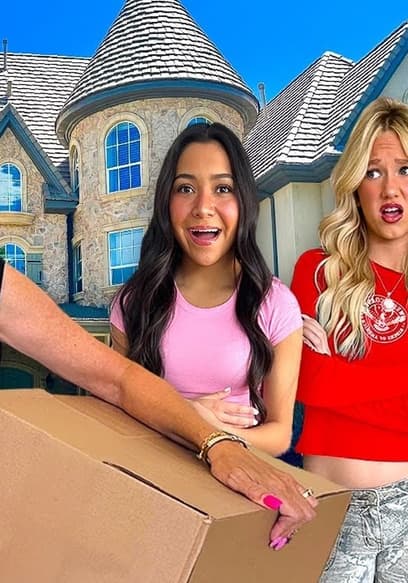 S04:E18 - Moving Out of Castle House! poster