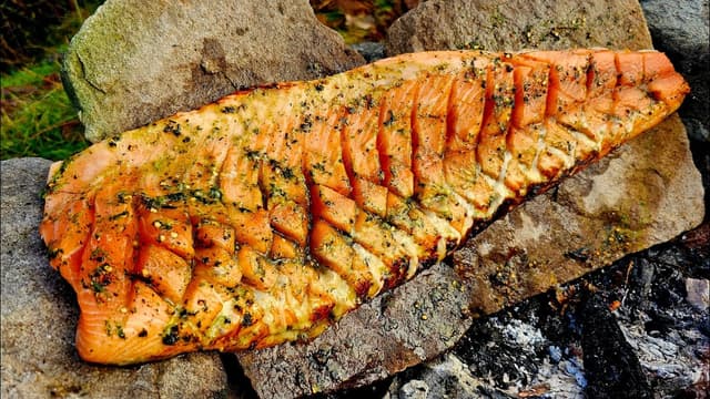 S01:E07 - Salmon Fire and Feast