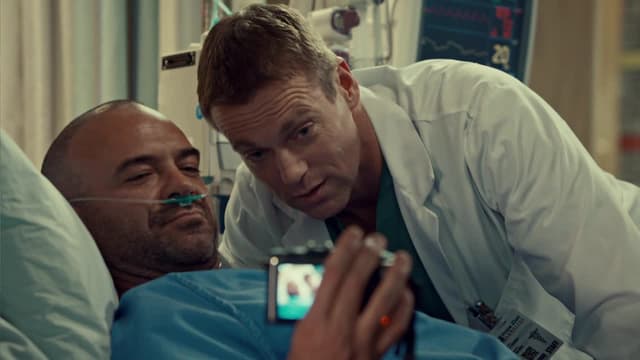 S02:E08 - Defriender