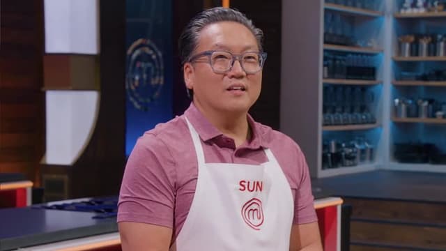 S08:E07 - Let Them Make Cake