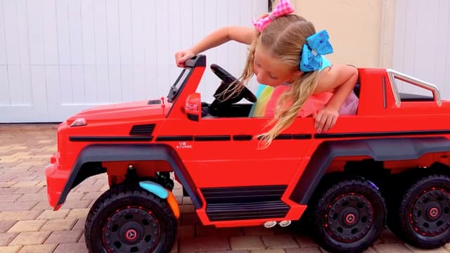 S01:E11 - El súper día divertido de Nastya: ¡experimentos, fiestas y aventuras mágicas!