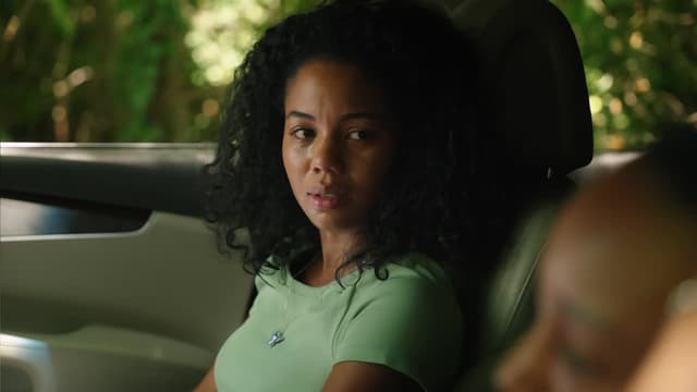 S01:E02 - Suburban Girl