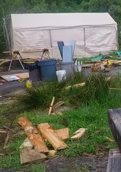 Watch Building Off the Grid S08:E05 - Streamside Cottage - Free TV ...