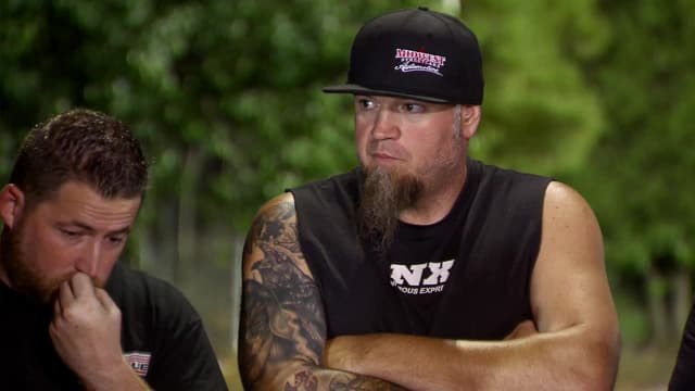 S10:E01 - Smoked in Memphis