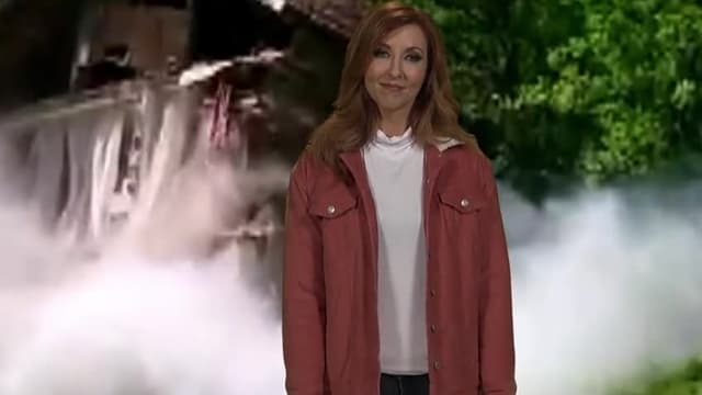 S01:E08 - It's Been Nice Snowing You / Forecast: Clear With a Chance of Funny!