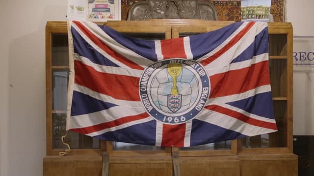 S01:E02 - Football Flag, Prison Ledger, Fuselage