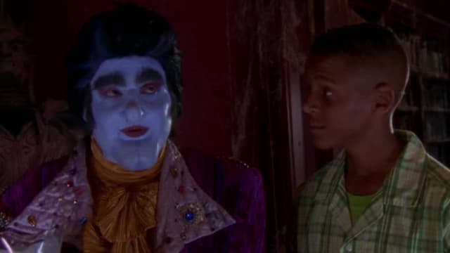 S02:E10 - Sunset Boo-Levard