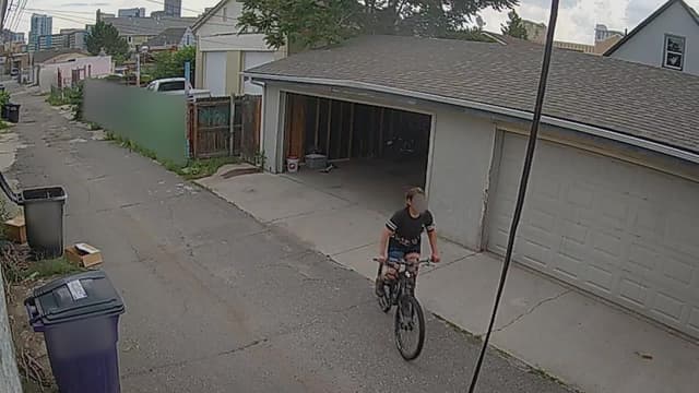 S01:E12 - Battle on the Block