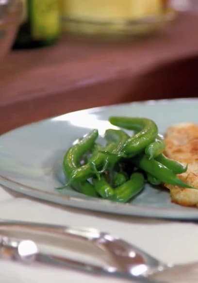 S10:E03 - Ingredient Surf and Turf poster