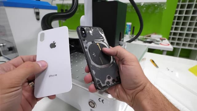 S01:E15 - Ultimate iPhone Screen Scratch Tests