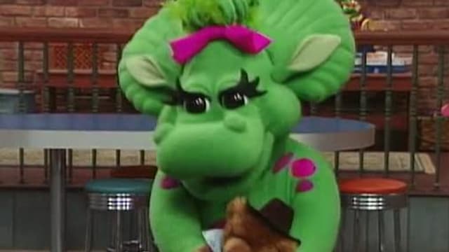 S08:E02 - Dentro y fuera