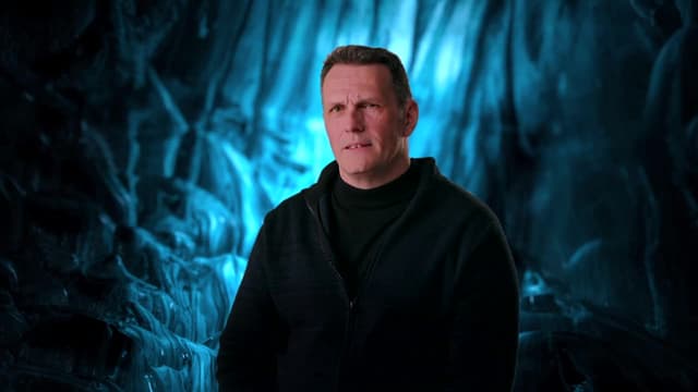 S01:E04 - Island of Arctic Cannibals