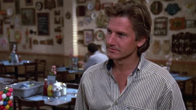 S02:E09 - Stranger in Town