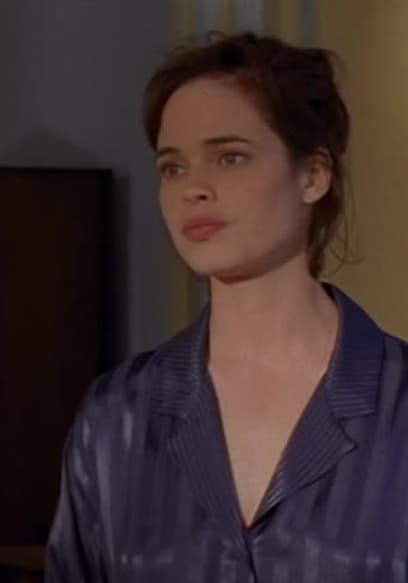 S01:E11 - Who's Hot, Who's Not poster