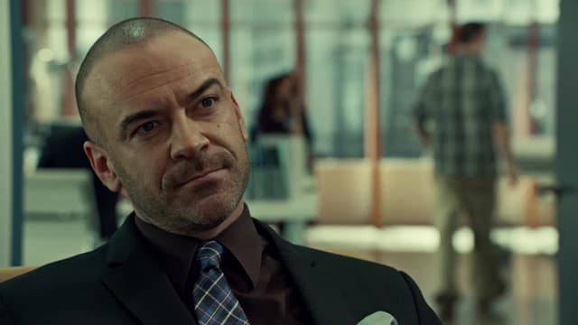 S04:E07 - Caged In